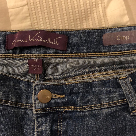 Women’s Capris Jeans 14 Petite, Medium Blue - Picture 4 of 9